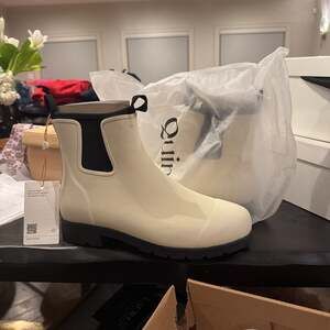 Quince Rubber Waterproof Ankle Rain Boot Women's Size 9 Stone Beige NEW FAST